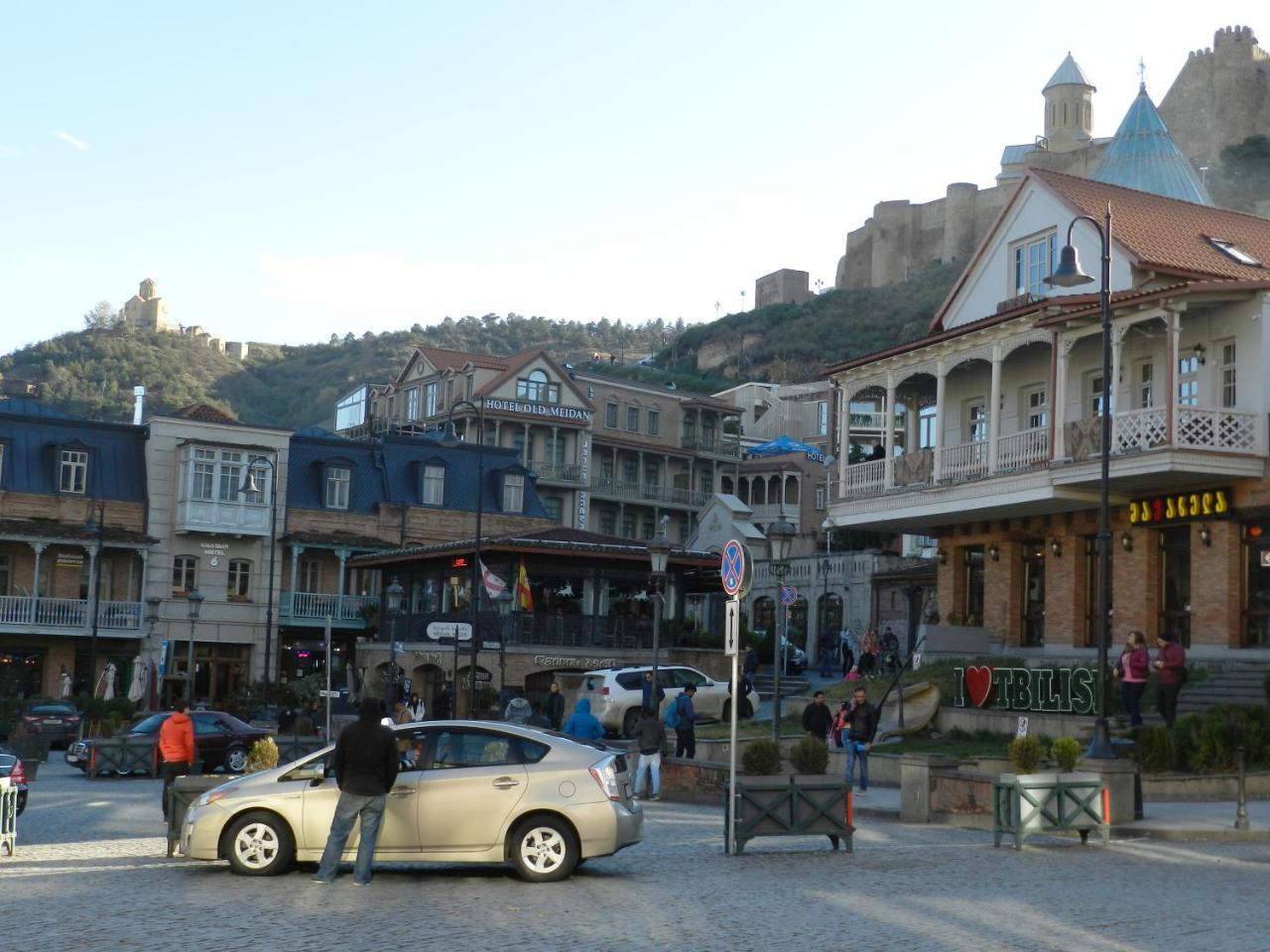 Квартира В Центре Тбилиси Tbilisi ภายนอก รูปภาพ